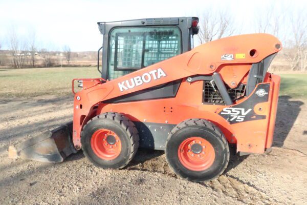 132 Kutoba SSV 75 skid steer